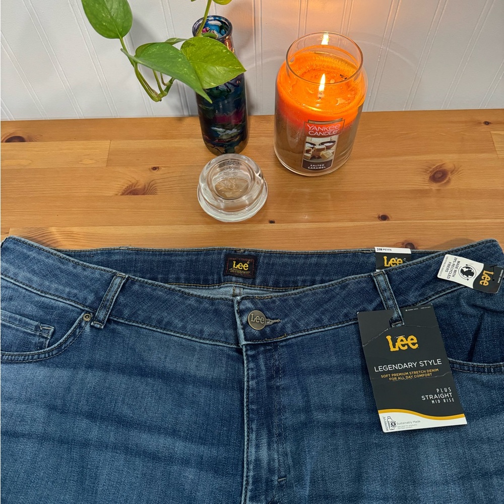 Lee Straight Leg Mid Rise Blue Jeans Size 24W Petite New With Tags - Picture 2 of 12